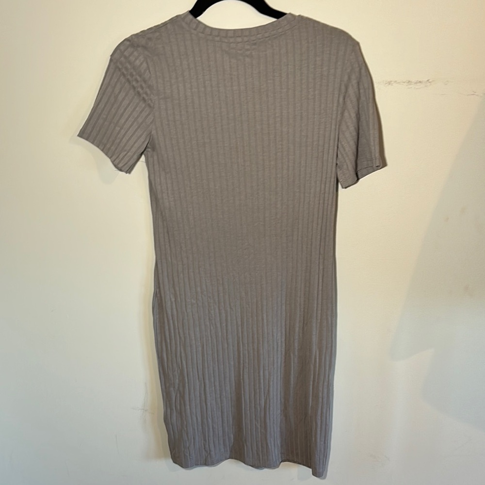 ⭐️Gray Ribbed Dress - Picture 2 of 7